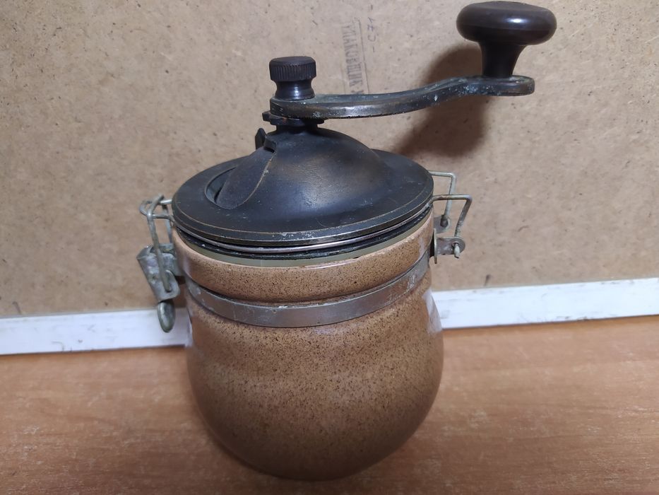 Кофемолка ручная СССР.