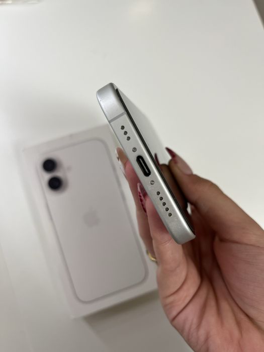 Iphone 16  branco 128gb