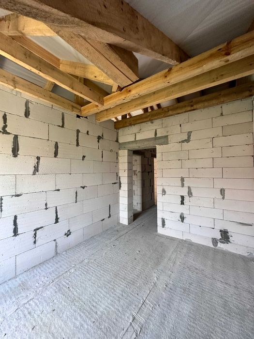 Дуплекс з гаражем і терасою в престижному р-н Крихівці