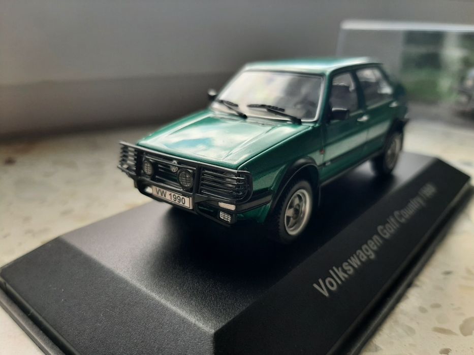 1:43 VW Golf Country 1990