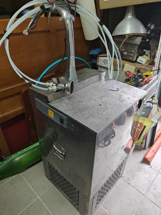 Maq de cerveija v200 2 saídas