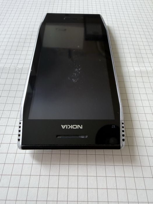 Смартфон Nokia X7-00