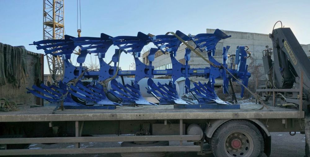 Продам плуг оборотний, оборотний плуг 5 корпусів, плуг, плуг оборотний