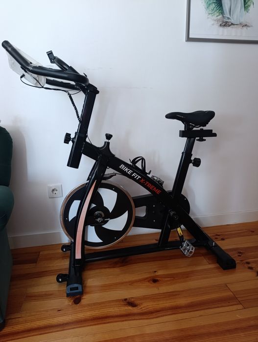 Bicicleta spinning como nova