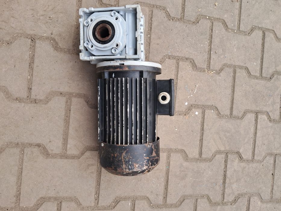 Okazja motoreduktor 0.75kw 70obr