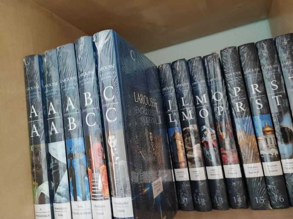 Enciclopédia Larousse
