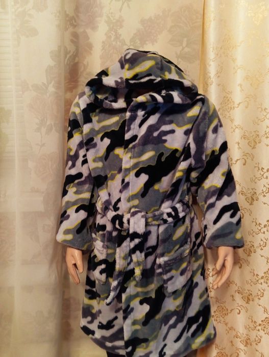 Продам халати на хлопчиків