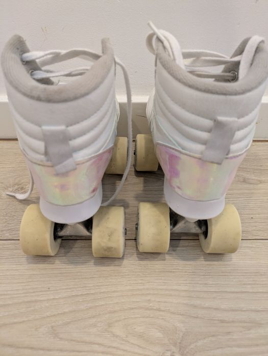 Patins 4 rodas 34
