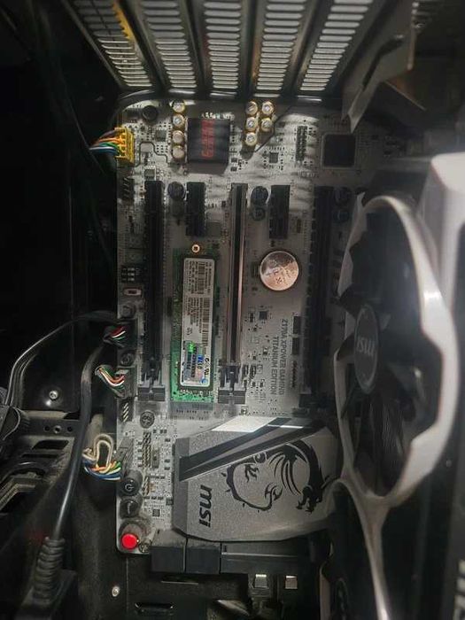 Sprzedam mocny komputer gamingowy CS2 200FPS