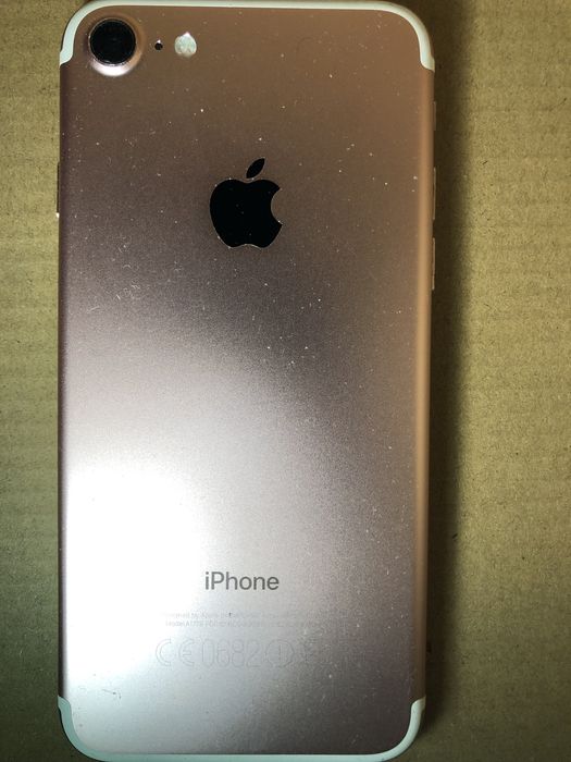 Iphone 7 różowy