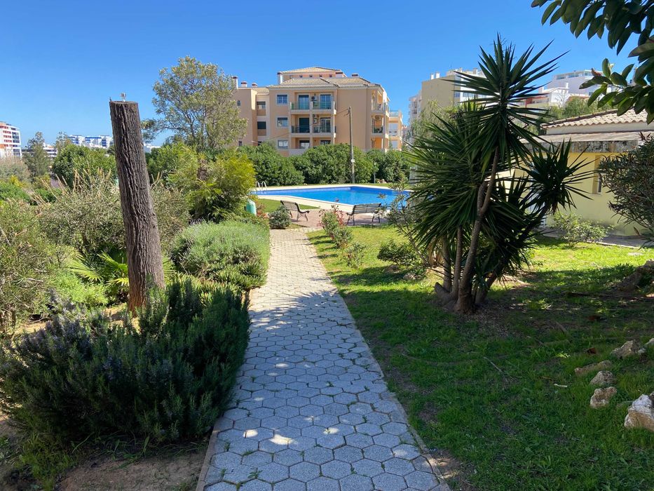 T2 - PRAIA DA ROCHA com Piscina