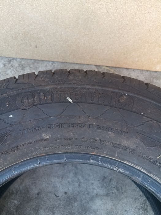225/65R16C Continental