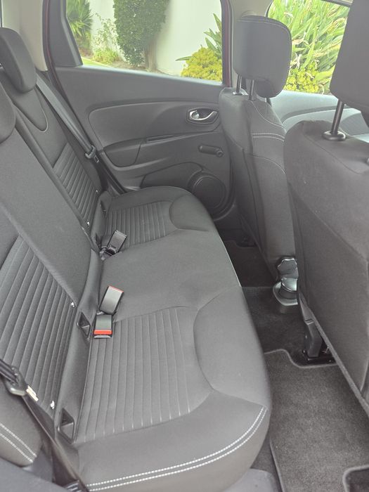 Renault Clio com 23000 Km