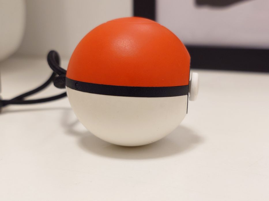 Pokemon Pokeball PLUS + Mew