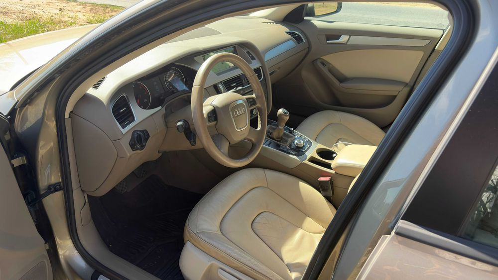 AUDI A4 B8 2.0tdi