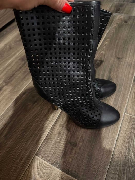 Стильні чоботи з перфорацією Аntonio Biaggi