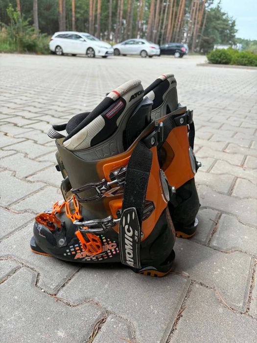 Zestaw narciarski dla kobiety /ewentualnie dziecka - narty buty kije - pokrowiec gratis !