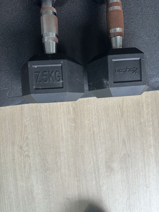 Halteres  7,5kg par / 5kg par
