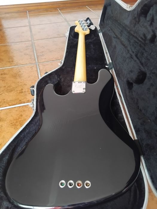 Fender American Standard Jazz Bass (2006) – USA – Black/Maple