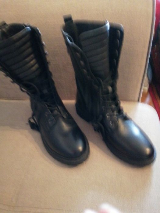 Нові шкіряні жіночі черевики 5Aweny