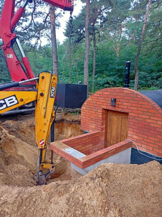 schron betonowy , piwniczka betonowa , ziemianka , piwnica , sauna ogrodowa
