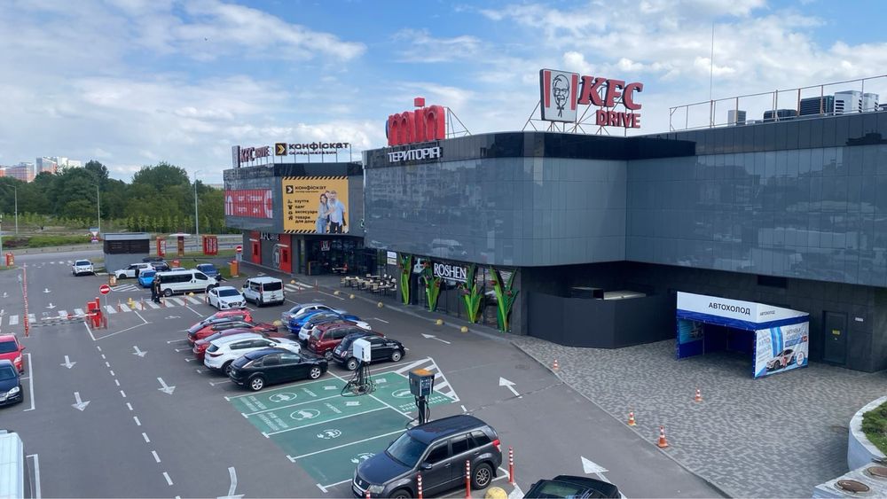 Оренда торгового приміщення, ТЦ Clever, проспект М. Бажана, 40