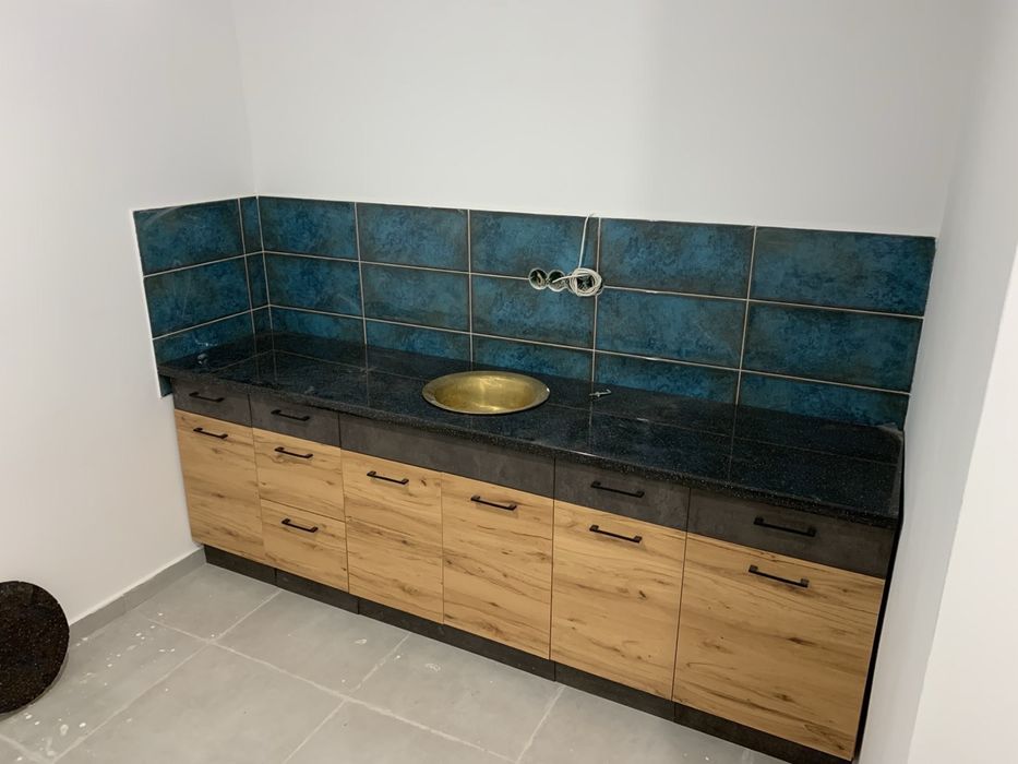 Кухня,тумба,мийка