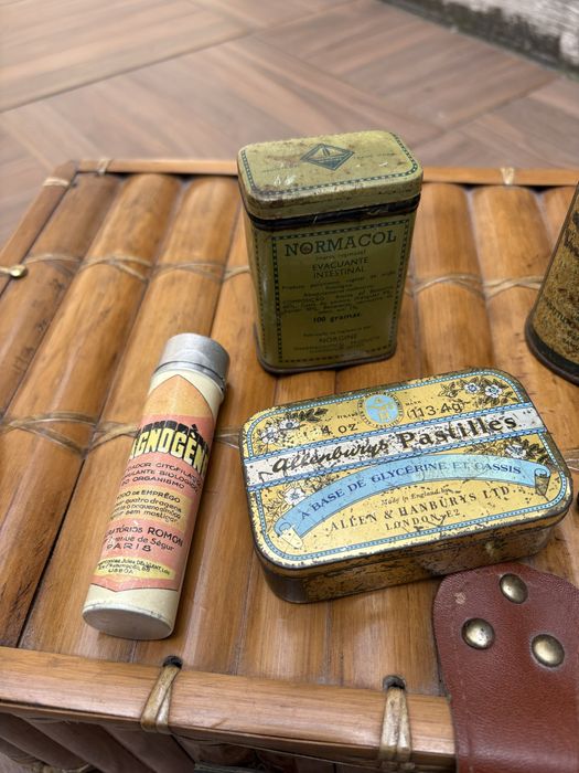 Latas medicamentos antigas (cada)