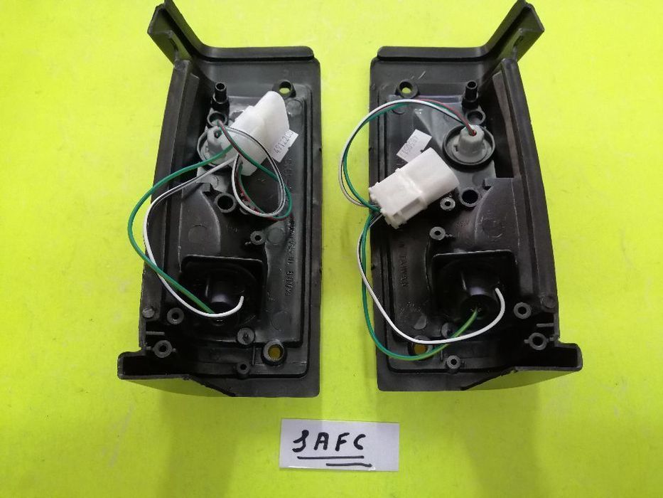 Farolins de pisca frente Nissan Pickup D21 anos de 1986 até 1993 NOVOS