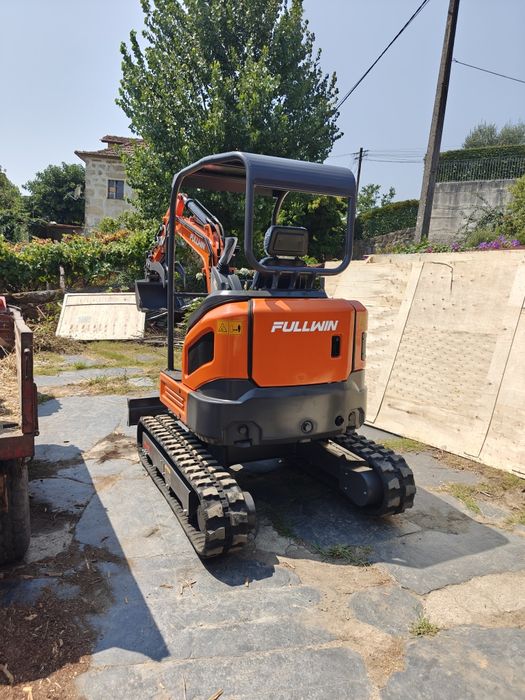 Mini giratória 3T motor kubota