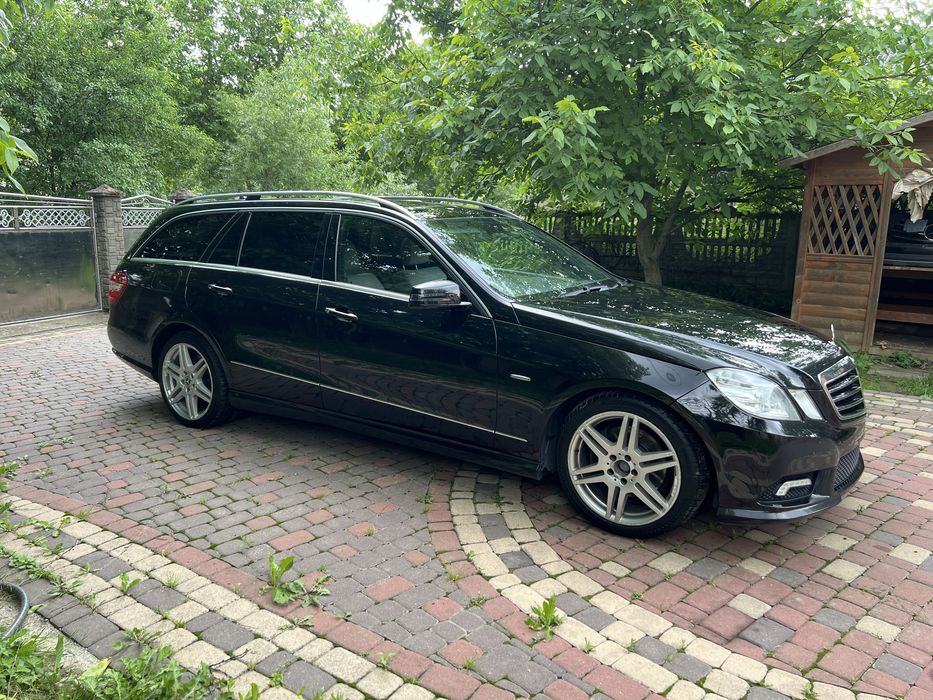 Продам Mercedes Benz E212 AMG праве кермо.