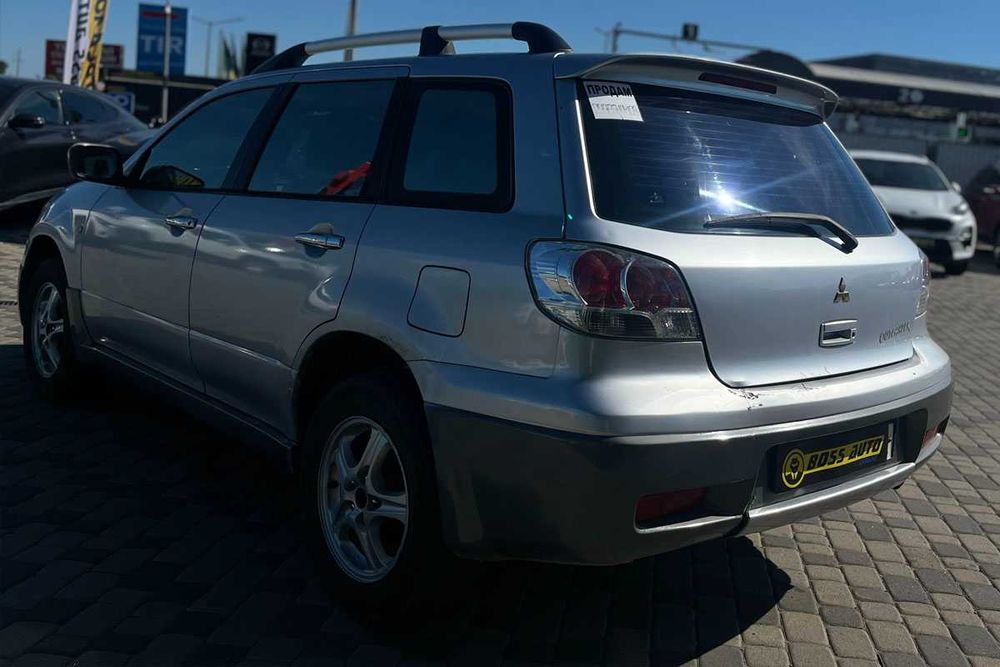 Mitsubishi Outlander 2004