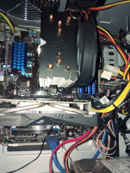 PC komputer stacjonarny