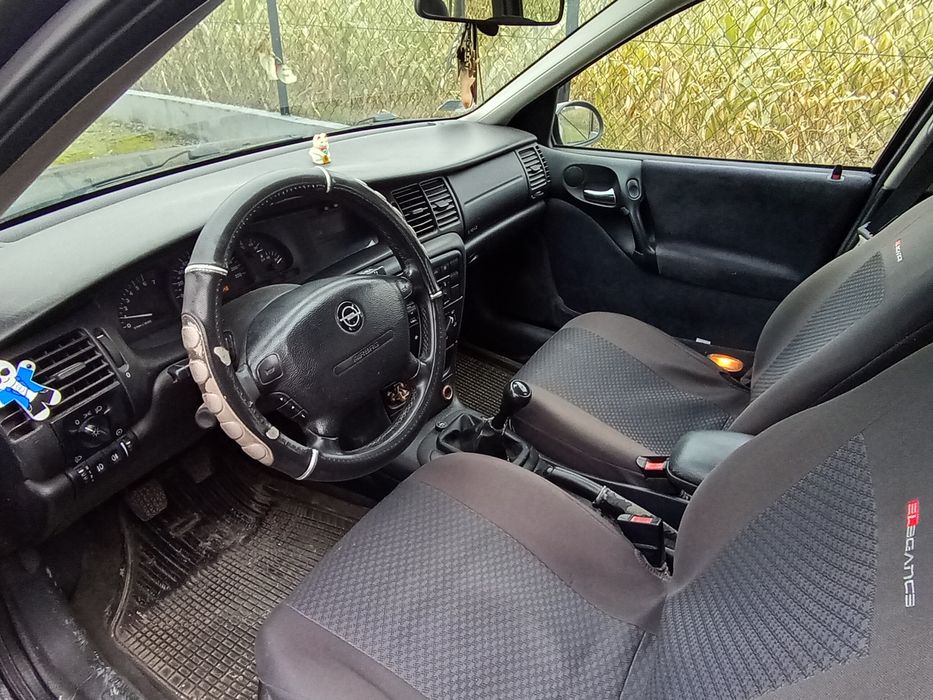 Opel Vectra 1.8 1999r B+G