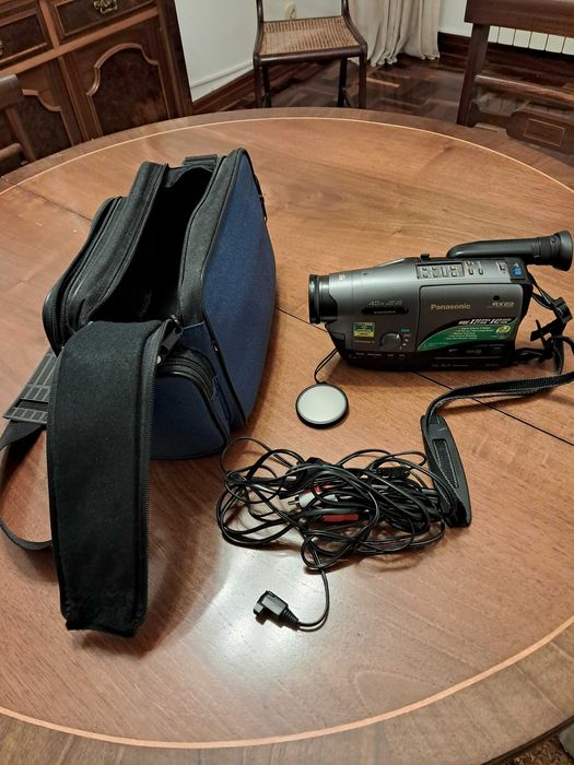 Maquina filmar antiga com pouco uso