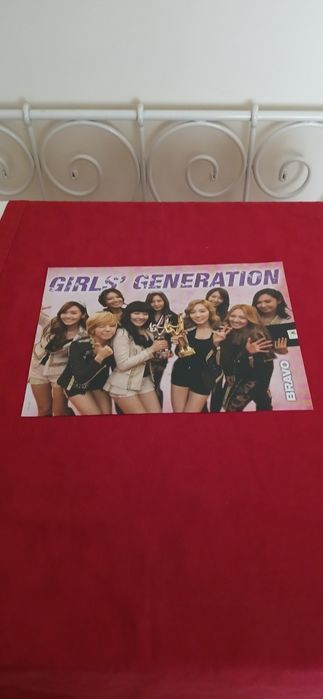 Poster Girls Generation/Selena Gomez