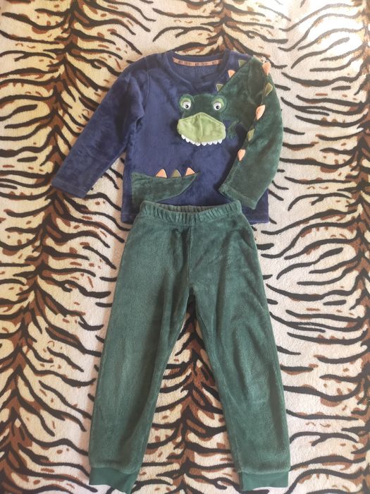 Тепла плюшева піжама для хлопчика Nutmeg