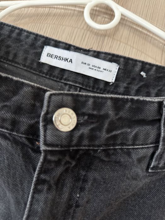 Джинси Bershka 32 розмір
