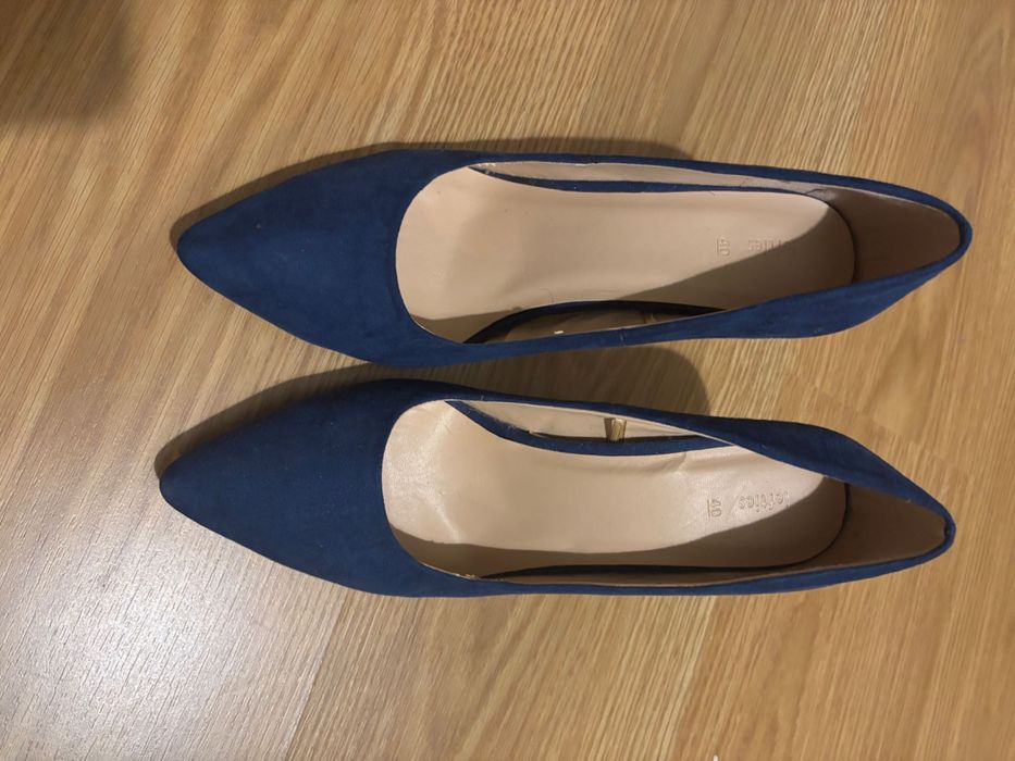 Sapatos com pouco uso