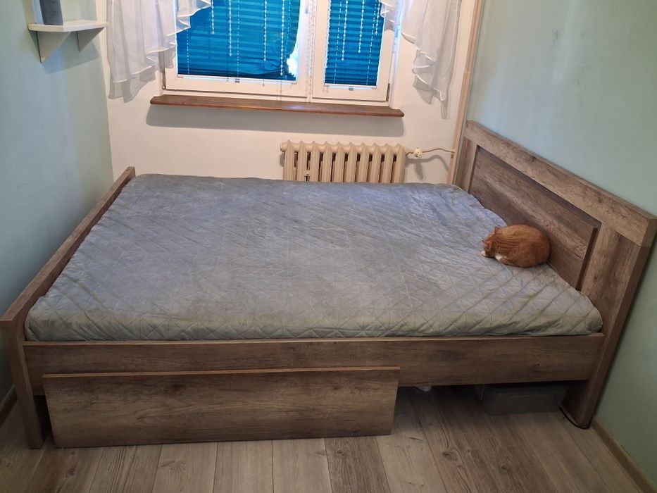 Łóżko dwuosobowe do sypialni