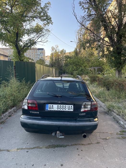 Продам Volvo V40 1.9 дизель