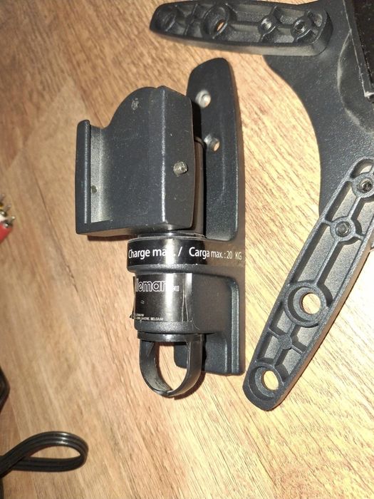 Suporte de parede para TV