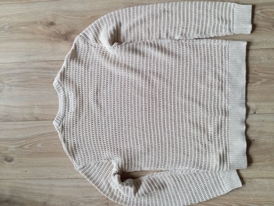 Bershka - sweter ażurowy