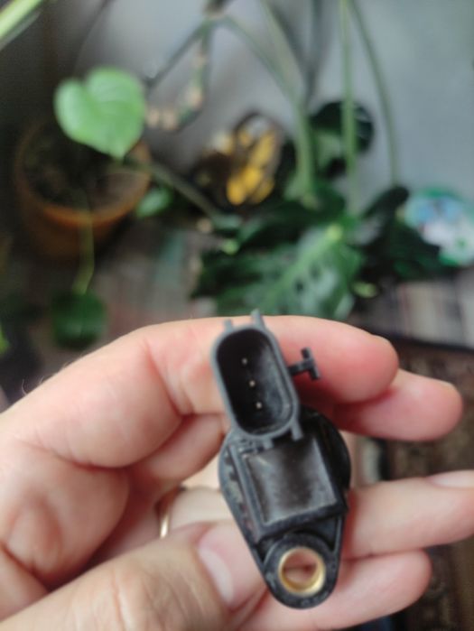 Продам датчик скорости