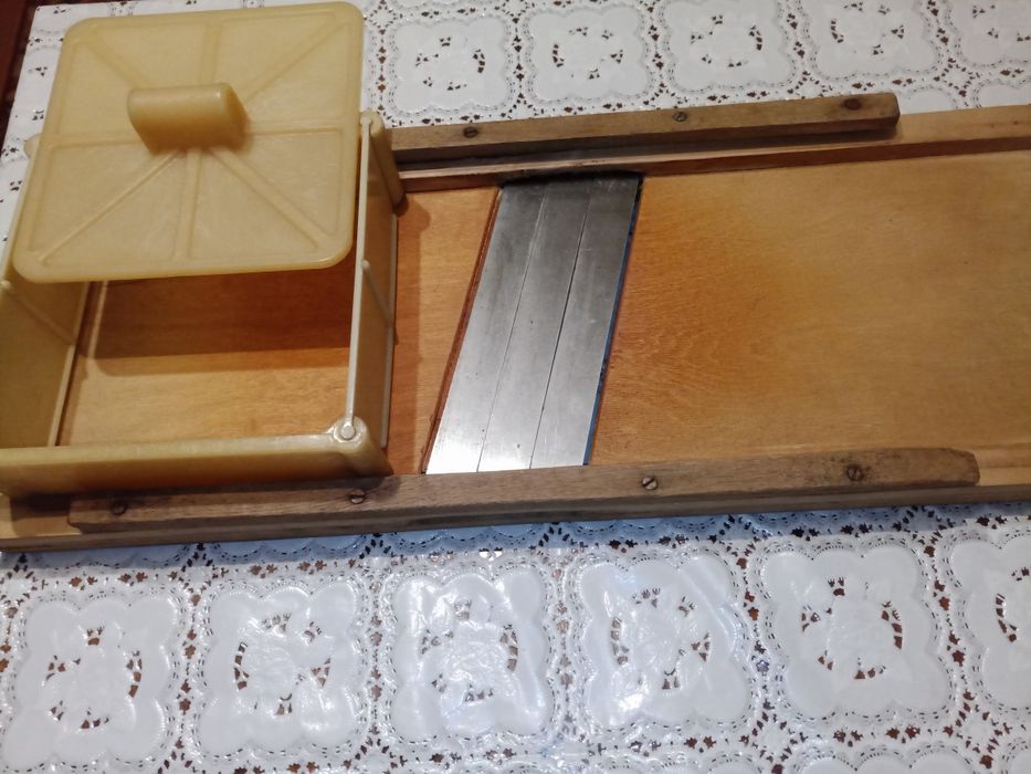 Щатківниця ручна