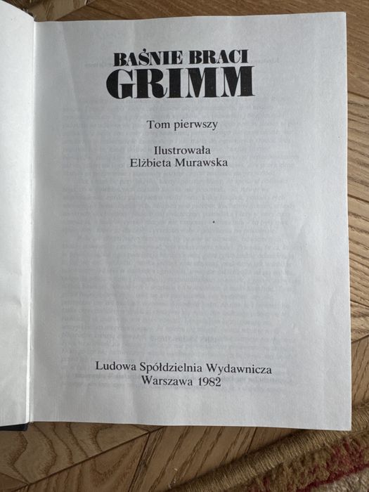 Książka baśnie braci Grimm z 1982