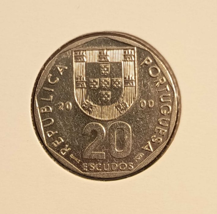 20 escudos Cupro-Níquel 2000 e 2001
