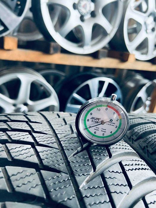 Шини Резина Зимові  205 55 16 Bridgestone Blizzak LM001  2шт