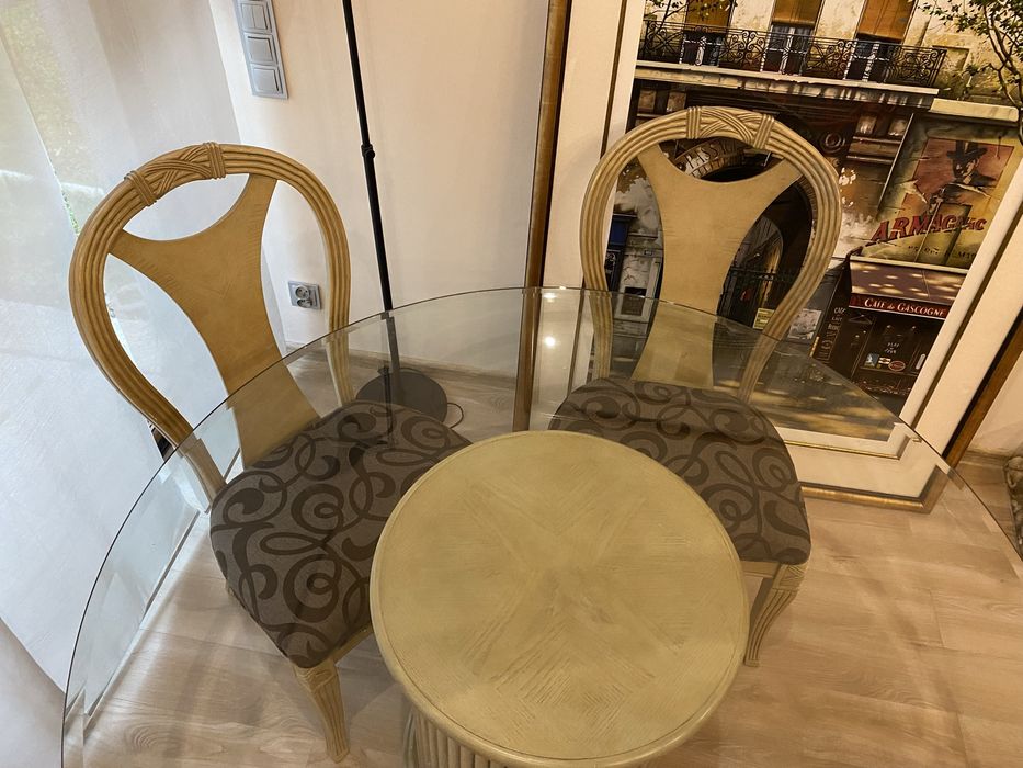 Zestaw stółu oraz 6 krzeseł