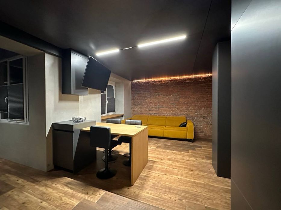 Однокімнатна, дизайнерська квартира в центрі